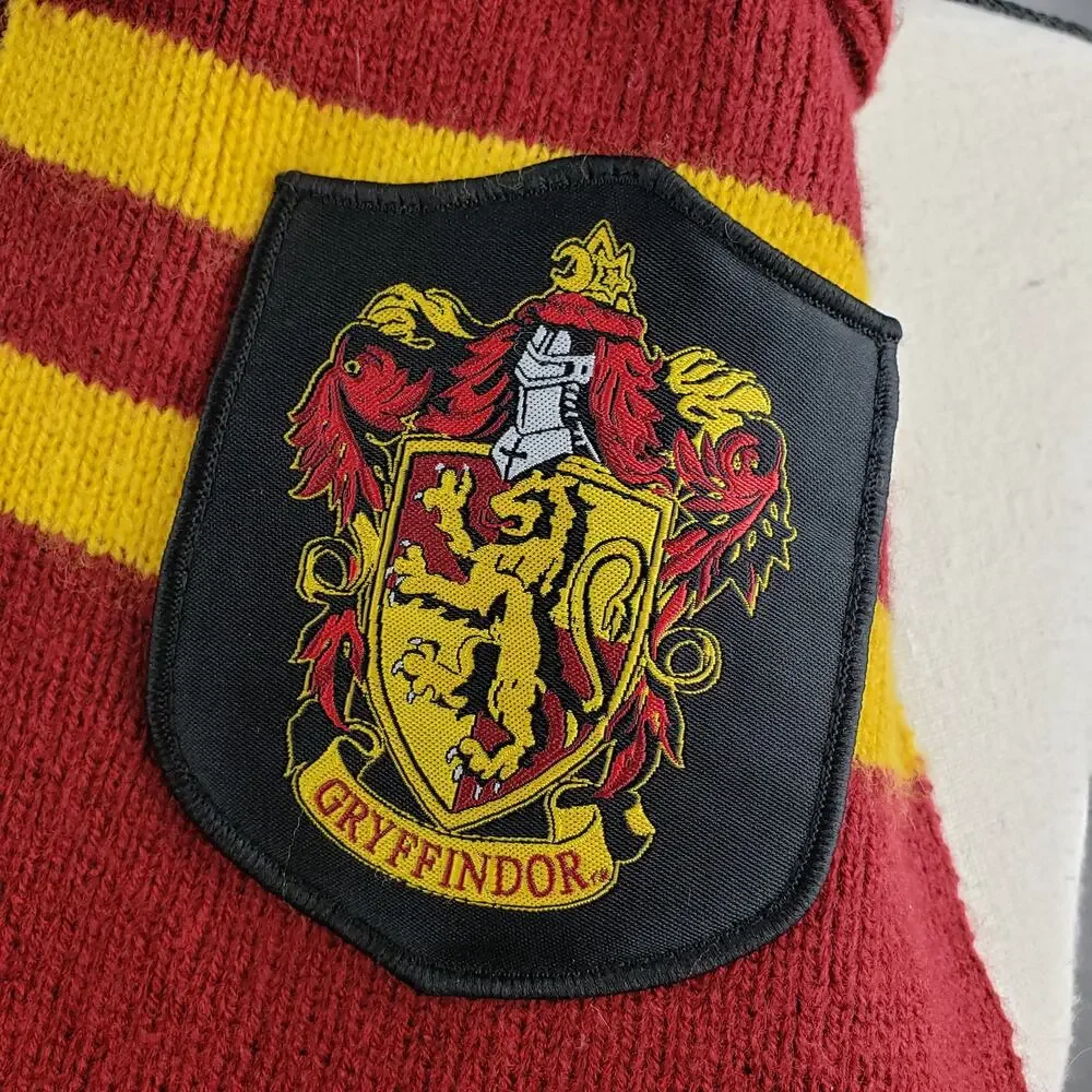 Harry Potter Gryffindor House Crest Scarf‎ Red Gold Hogwarts Quidditch Wizard
